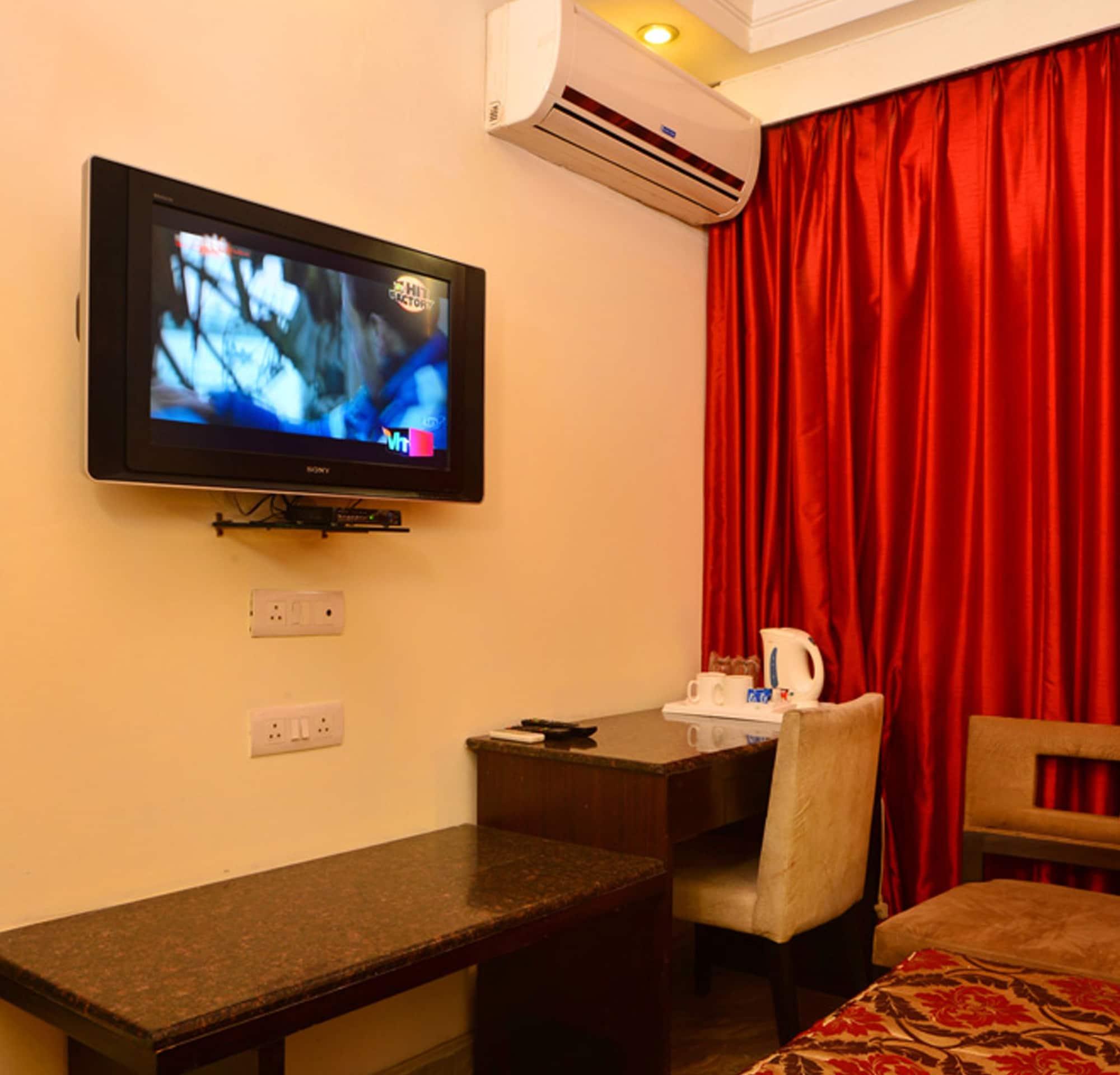 Hotel Shanti Palace West Patel Nagar New Delhi Exterior foto